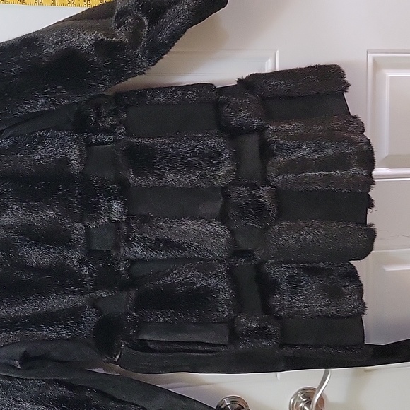 Tissavel France Vintage Leather and fur belted coat - Picture 5 of 16